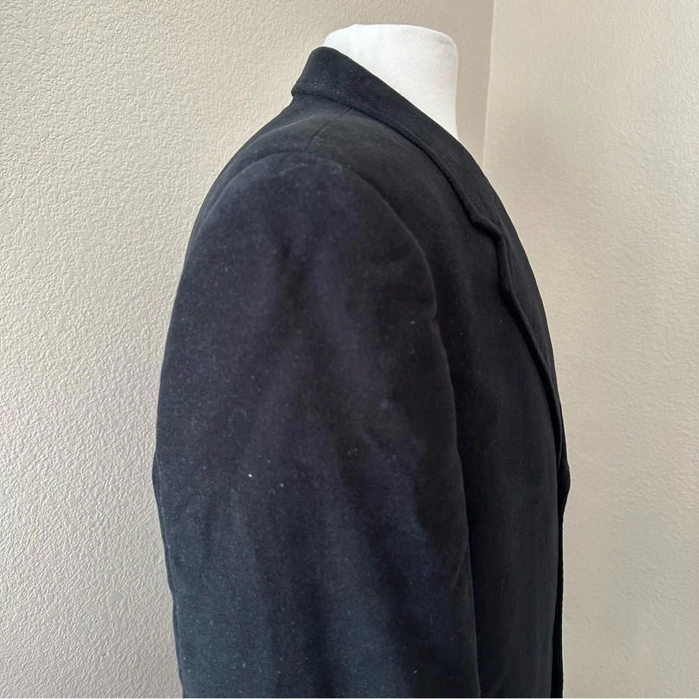 Banana Republic Men’s Black Long sleeves Velvet Blazer Size L/Long